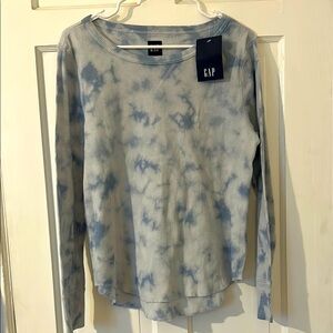 GAP Women's Long Sleeve Blue Tie-Dye Tee